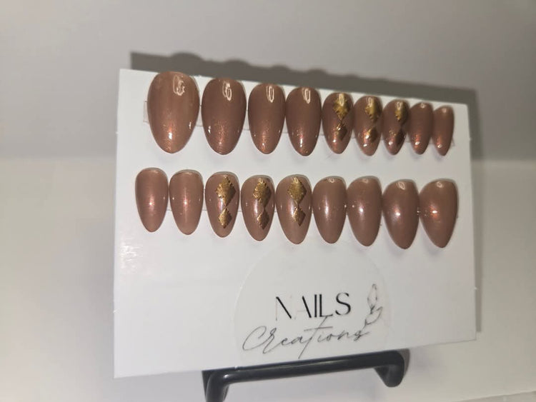 Custom Gel Press-On Nails Set - 18pc Full Kit Coffee Moka, Geometric Gold Stickers